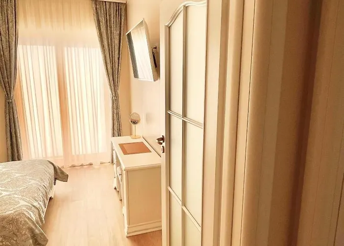 Alexandru Διαμέρισμα *