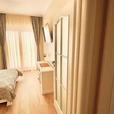 Alexandru Apartment *