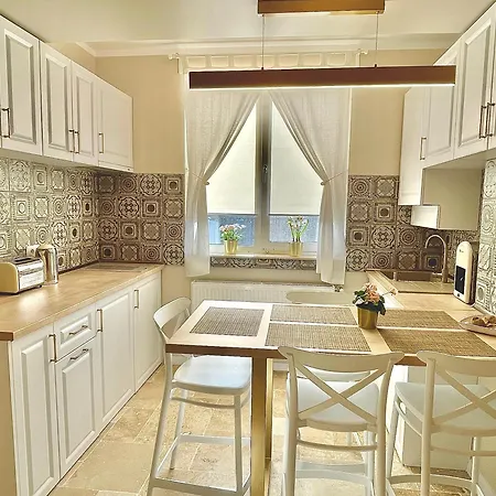 Alexandru Apartment *